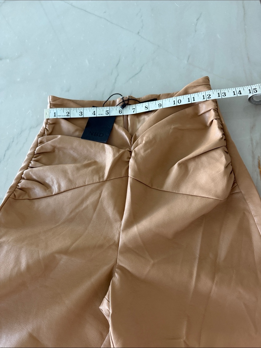 ✨ NBD Sophia Faux Leather Pants in Beige / Champagne ✨ - Picture 6 of 9